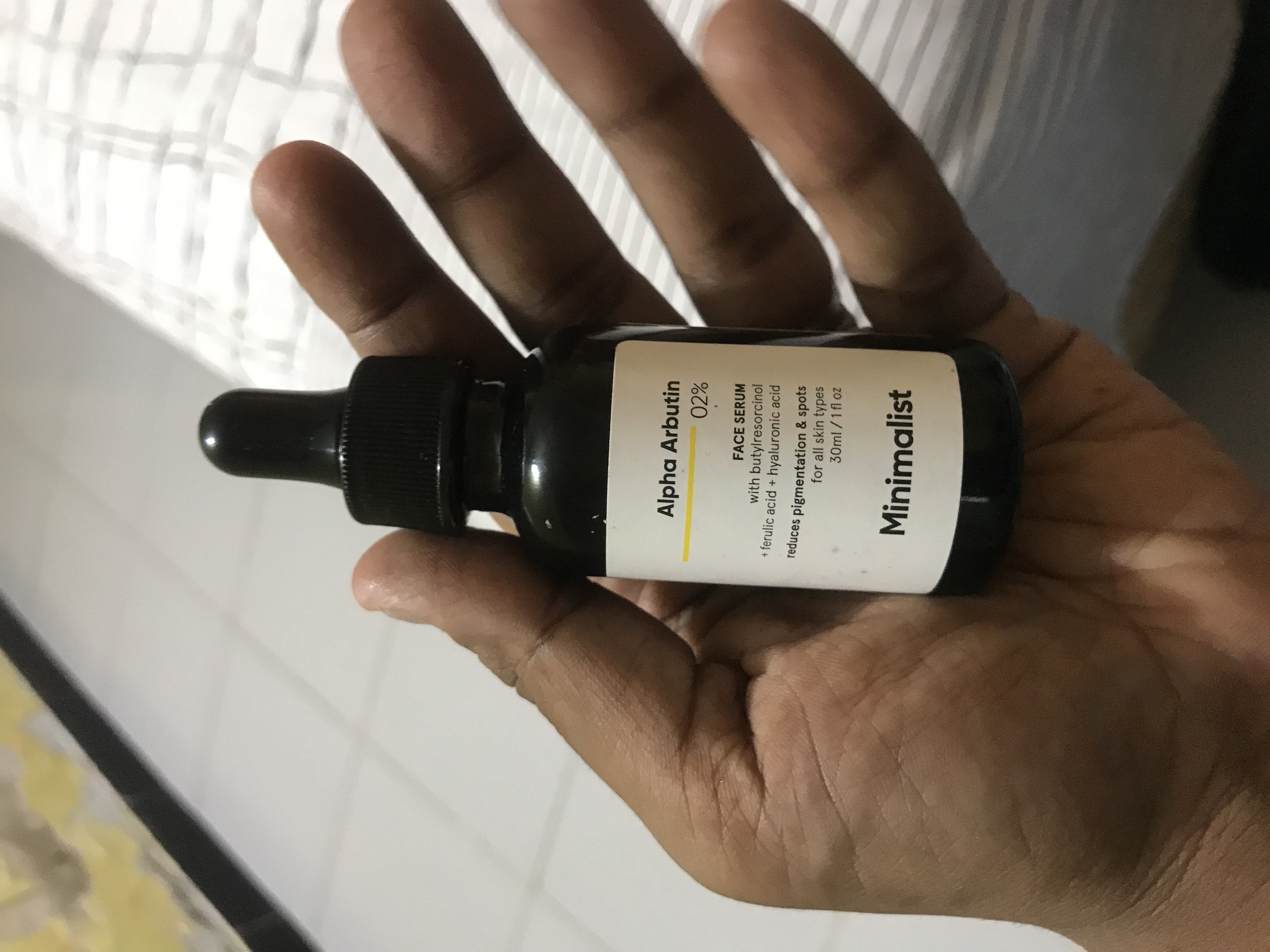 Minimalist 2% Alpha Arbutin Serum (Serum) - Alternate View